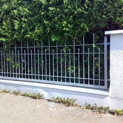 Metallbau für den Außenbereich: Zäune und Tore von Schlosserei Pollinger München